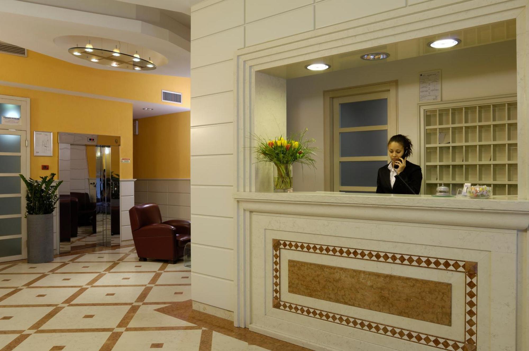 פורלי Hotel Masini מראה חיצוני תמונה