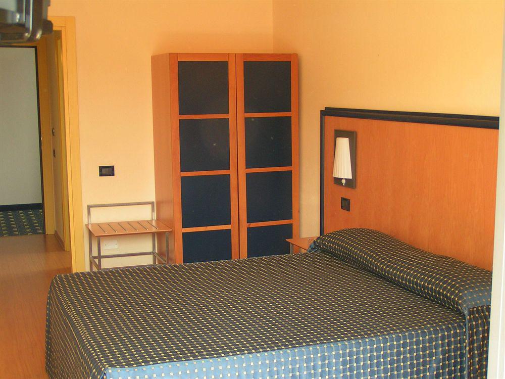 פורלי Hotel Masini מראה חיצוני תמונה